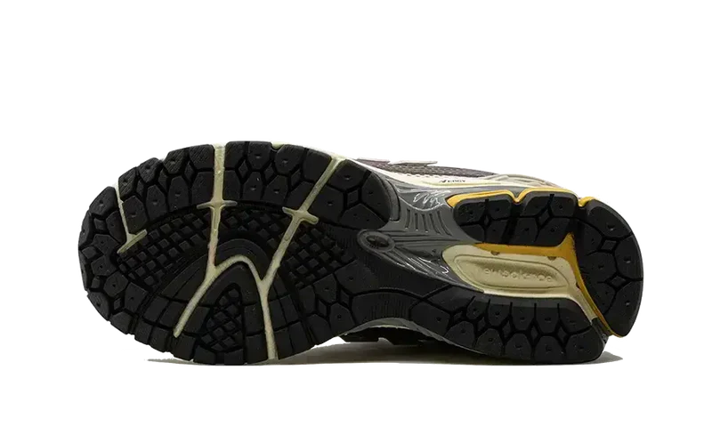 New Balance 1906R Licorice