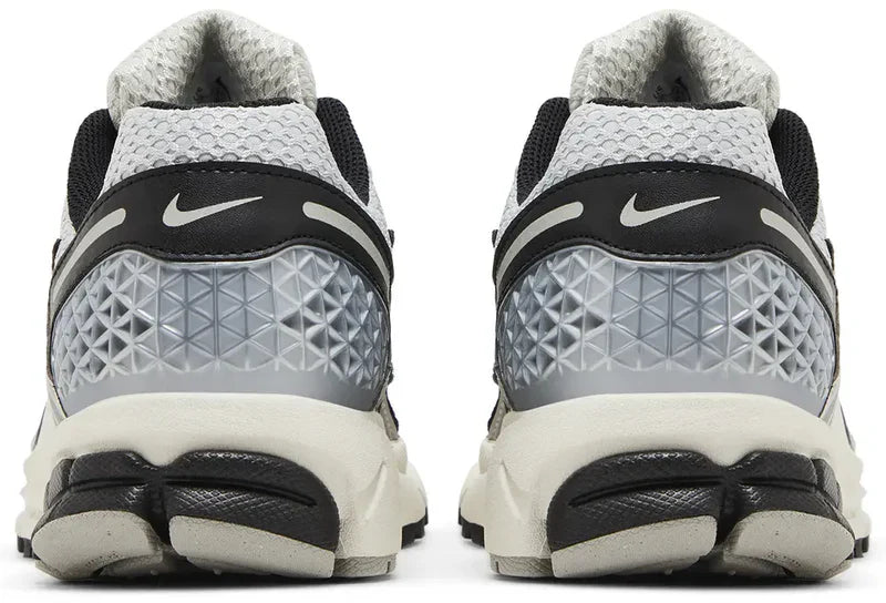 Nike Zoom Vomero 5 Photon Dust Black