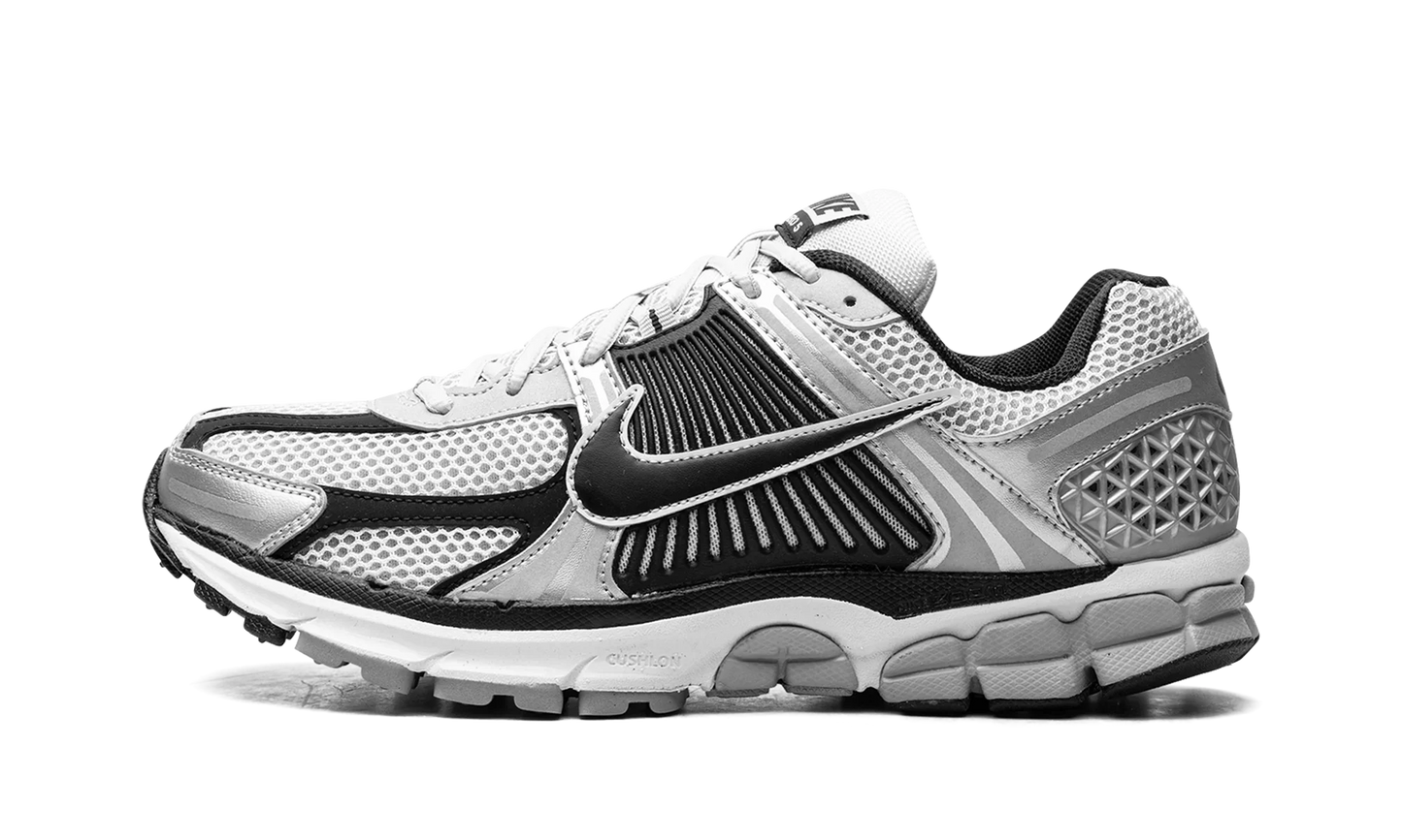 Zoom Vomero 5 "Metallic Silver Black"