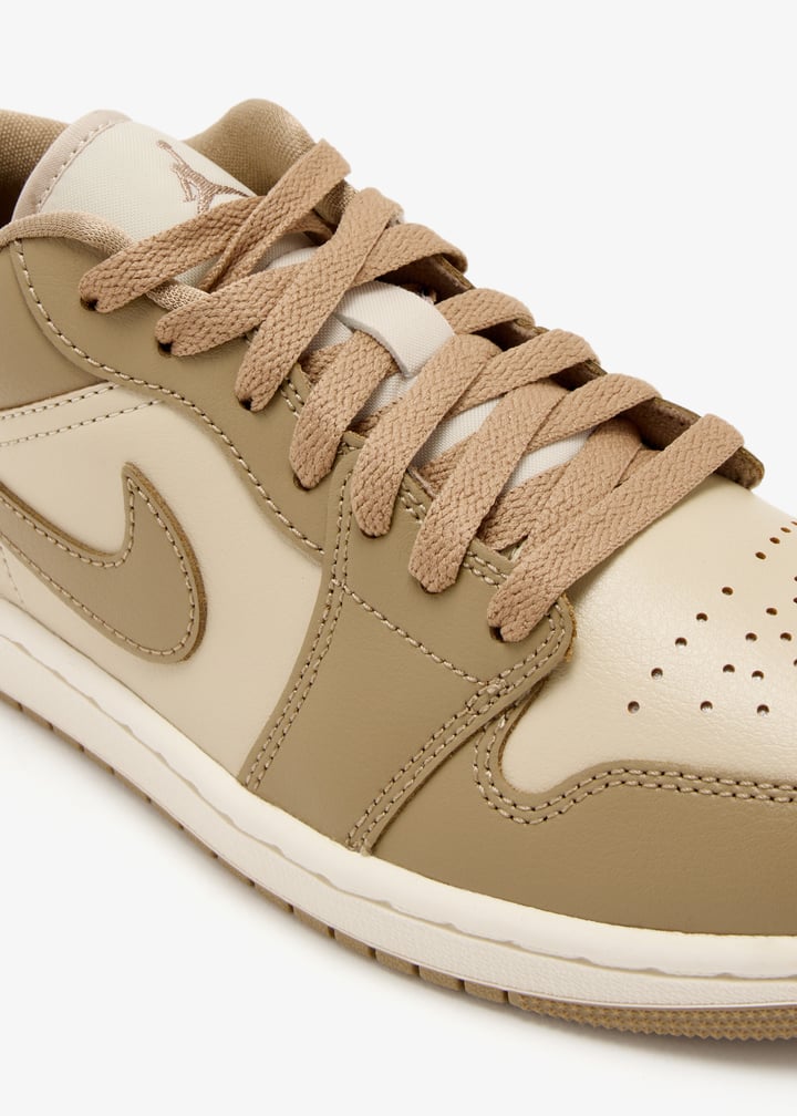 1 Low Light Brown Women's Sneakers