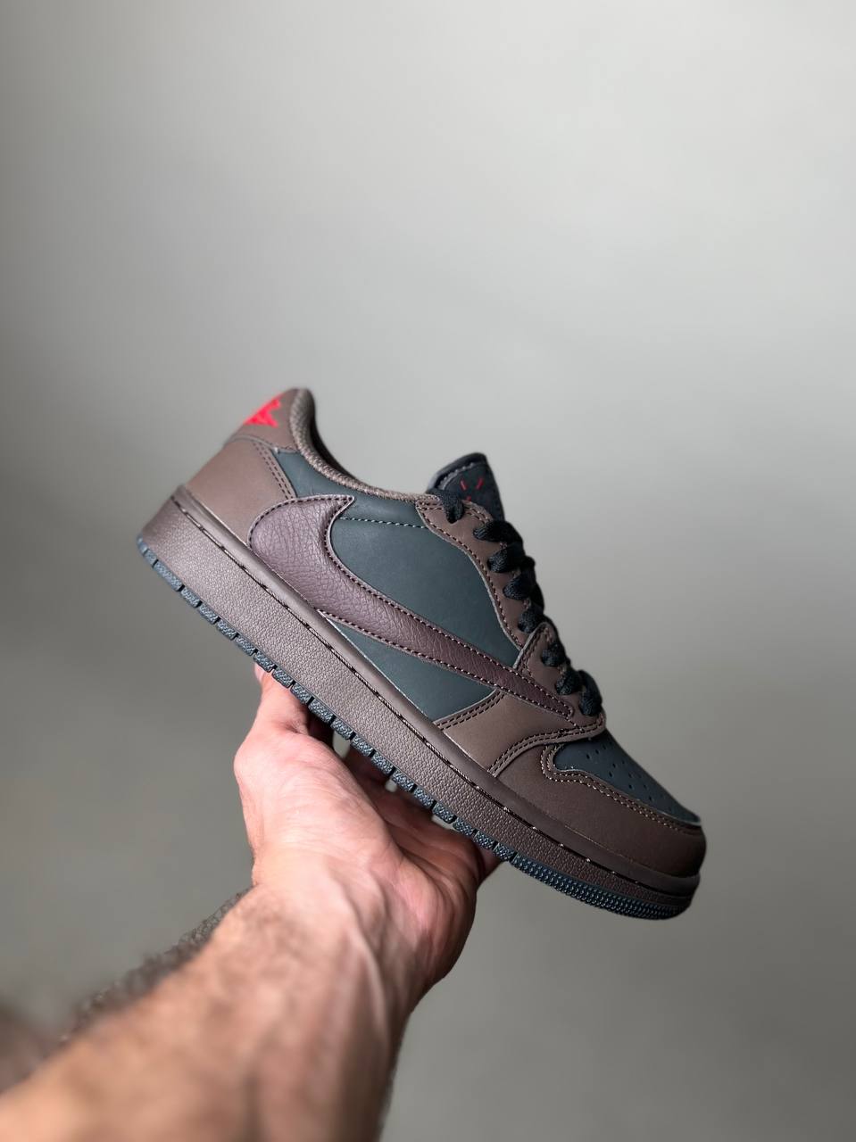 Air Jordan 1 Retro Low OG SP Travis Scott Velvet Brown